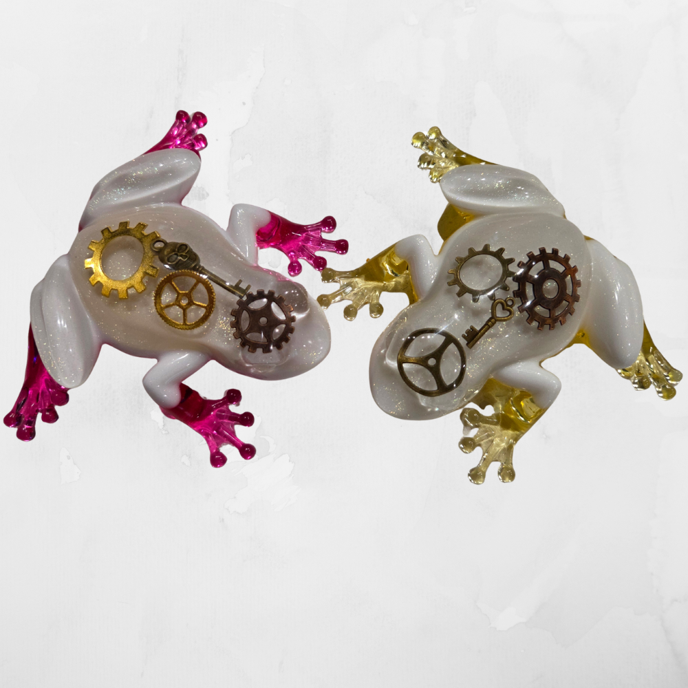 Steampunk Resin Frog Sculpture – Handmade Mechanical Gear Art Figurine – Desk Decor